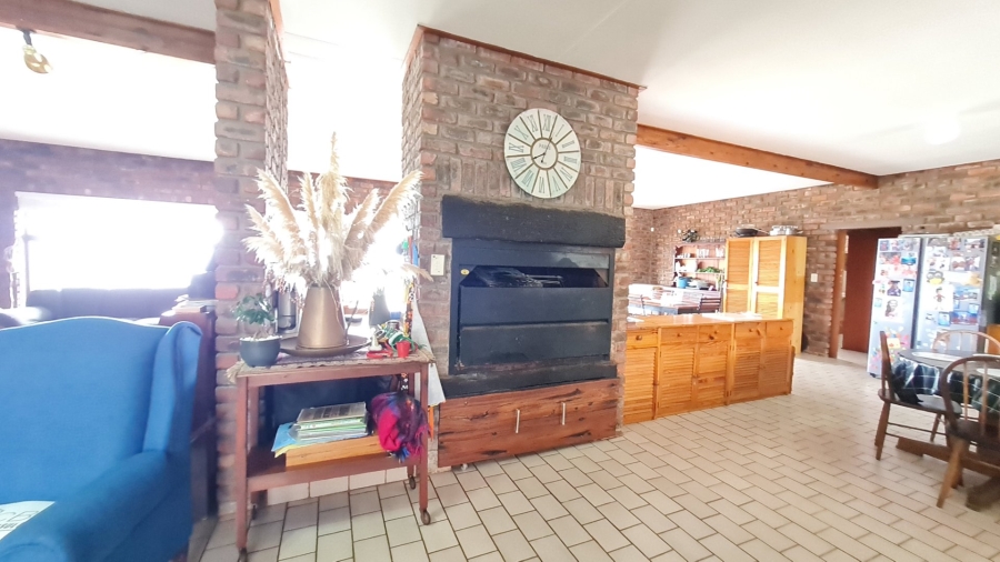 5 Bedroom Property for Sale in Dana Bay Western Cape